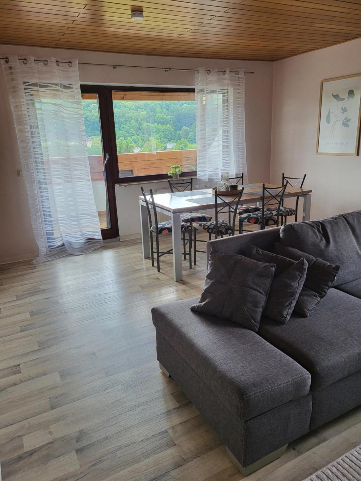 Ferienwohnung Weitblick Uninah Homburg  Buitenkant foto